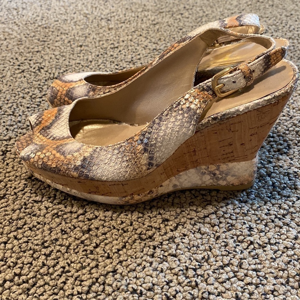 Stuart Weitzman Snakeskin Wedge Slingback Sandals Size 6.5- Like New - Picture 5 of 9